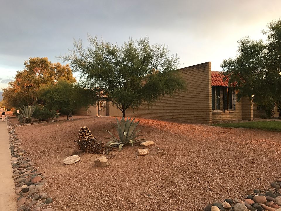 1st image of 7702 E Kenyon Dr