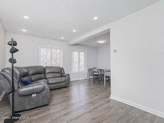 5th image of 650 Ilyssa Way