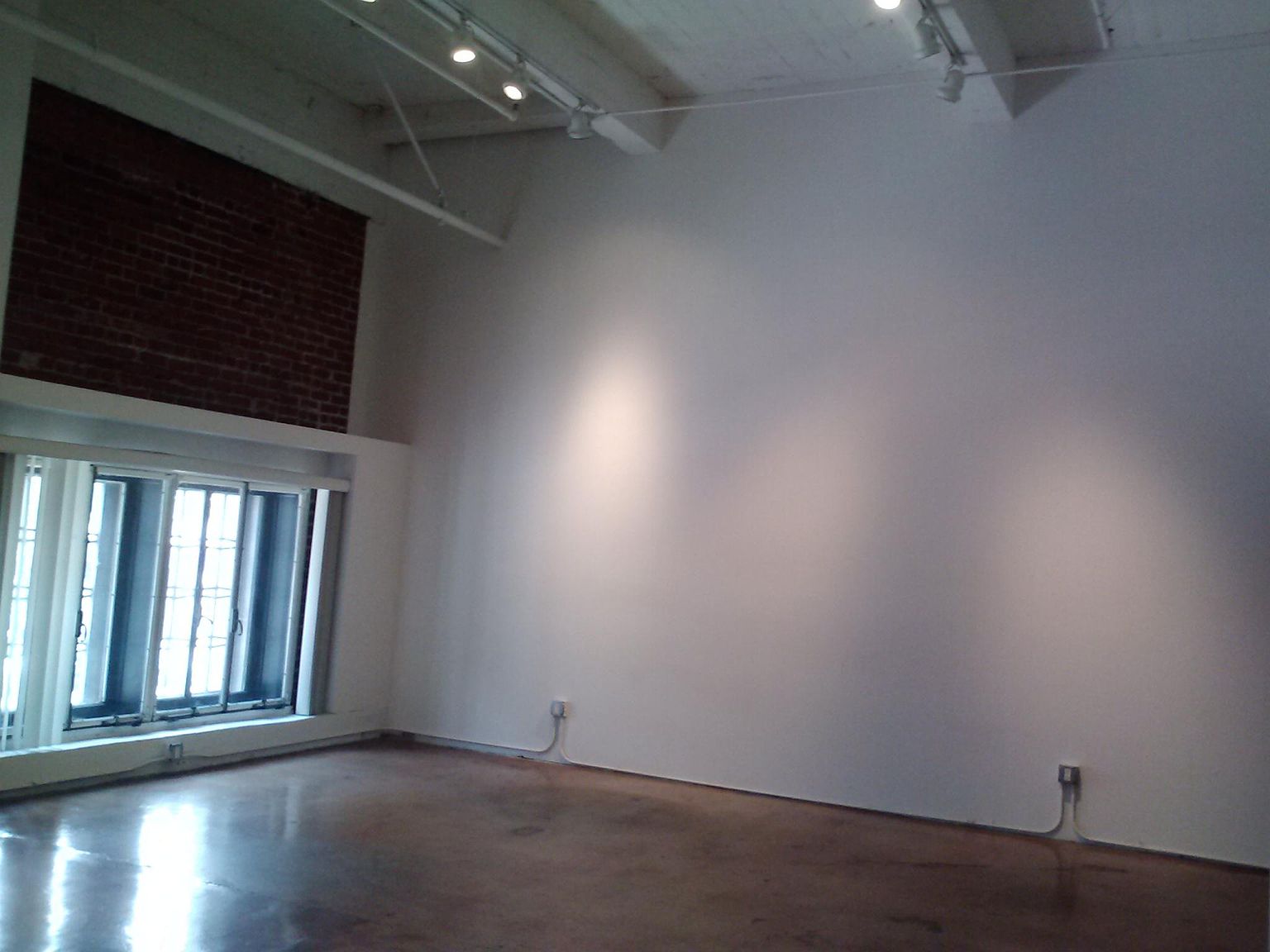 210 E Olympic Blvd Los Angeles Landmark