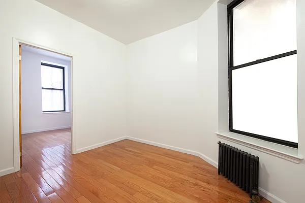 Rented by R New York | media 8