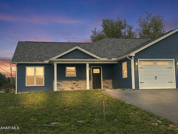 2nd image of 105 Red Tail Cir