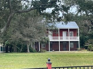 737 E Scenic Dr, Pass Christian, MS 39571