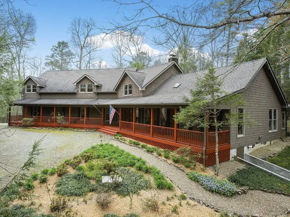 143 Indian Creek Trl, Townsend, TN 37882