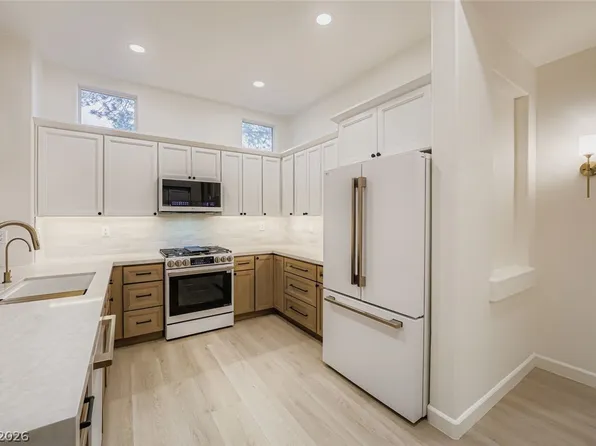 2409 Sierra Sage St, Las Vegas, NV 89134