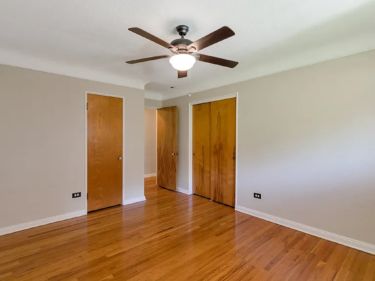733 E 2nd Ave #203 — Photo 12