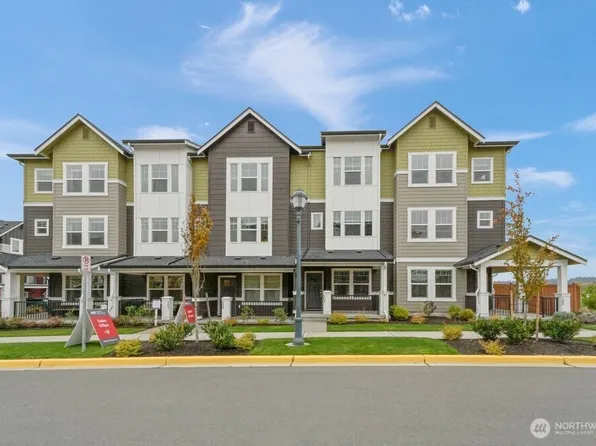 19288 NE 69th Circle #104, Redmond, WA 98052