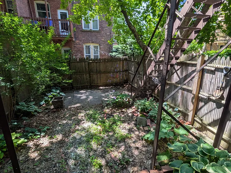 136 Lancaster St — Photo 13