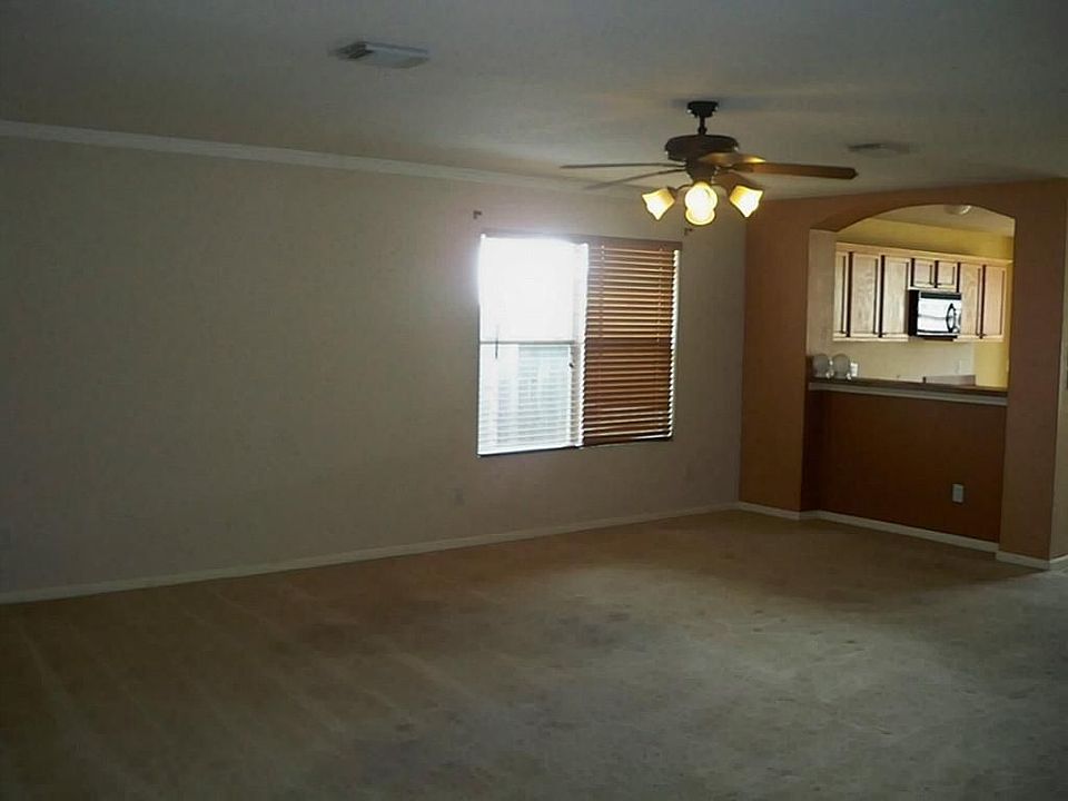 2nd image of 19722 Greenside Hill Ln