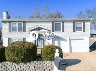 5861 Falcon View Ln, Saint Louis, MO 63129