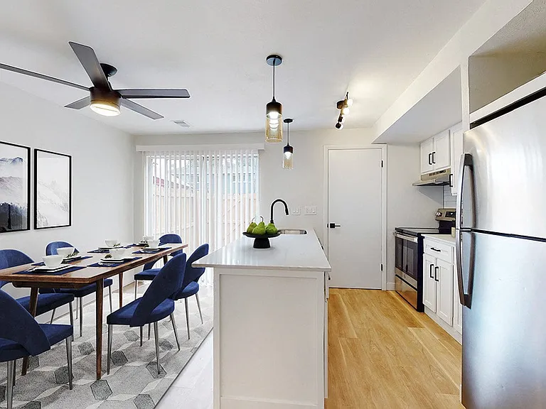 Park Ridge Townhomes — Photo 4