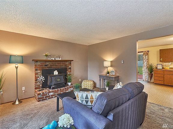 3rd image of 44805 SE 145th St