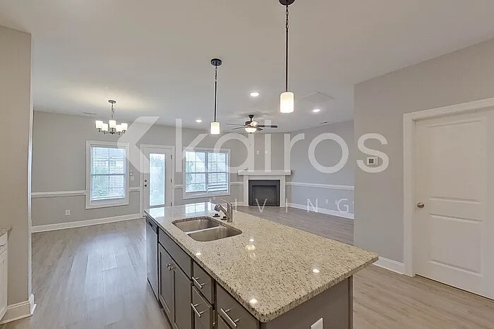 3709 Oak Leaf Way #D — Photo 5