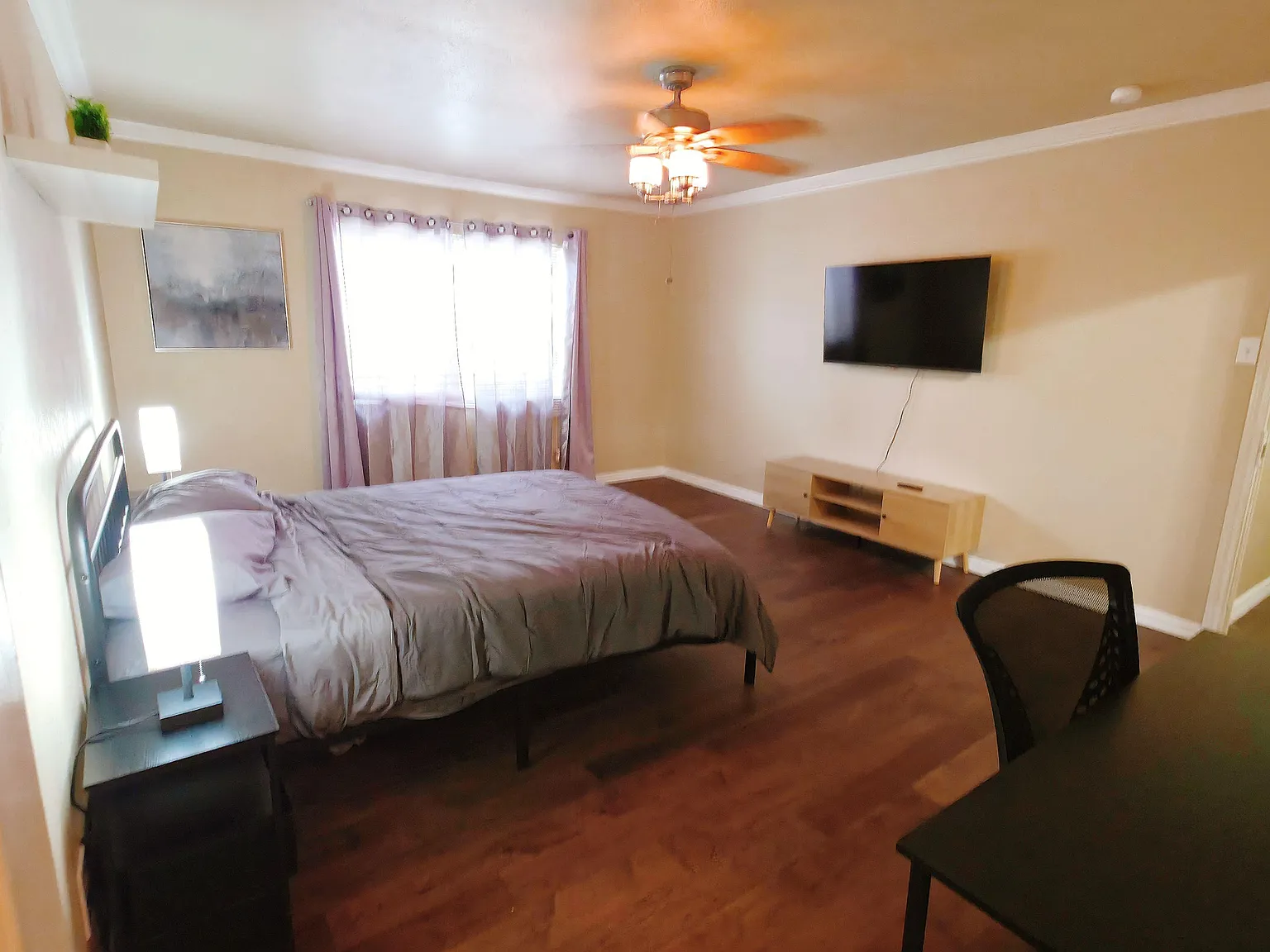 4 bed, 2.5 bath, 2100 sqft, $1,027 — Photo 3