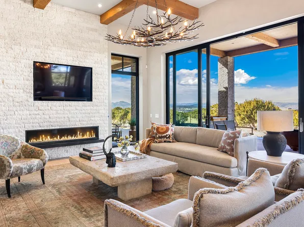 19 Camino Alazan, Santa Fe, NM 87506