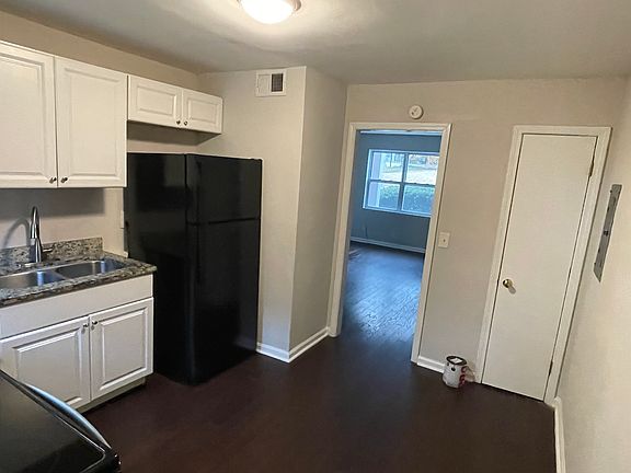 4th image of 265 Stone Mountain St #B