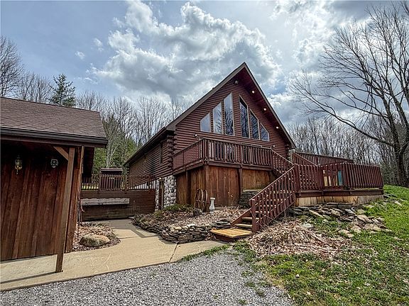 4th image of 6943 Howard Rd