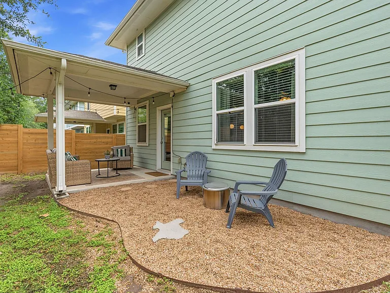 7402 Buchholz St — Photo 27
