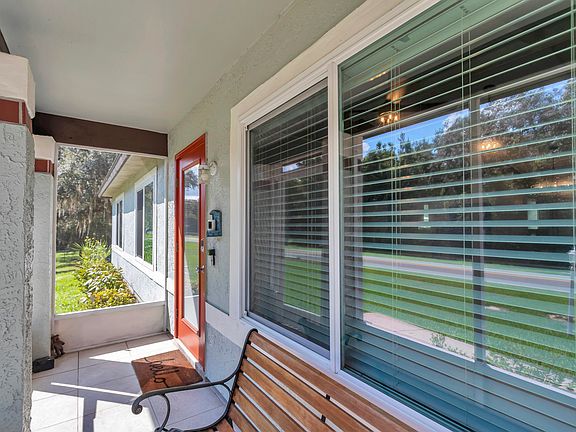 3rd image of 814 Oak Road