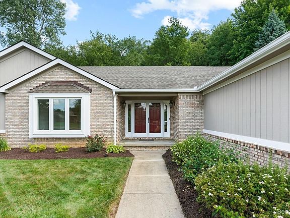 3rd image of 10267 Greenbrier