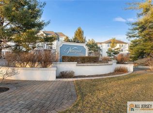 732 Waterford Dr, Edison, NJ 08817