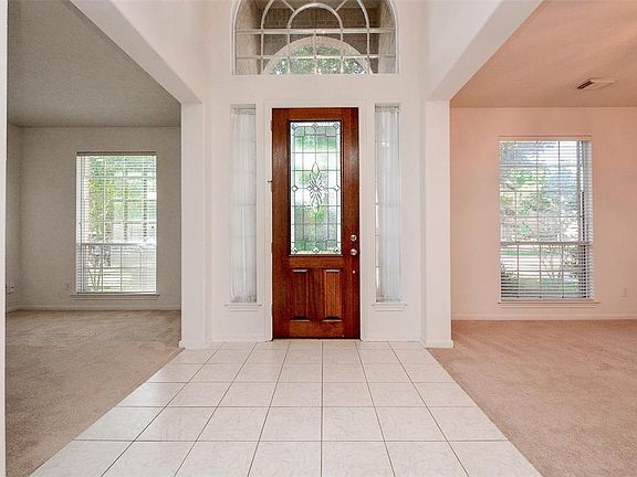 4th image of 8818 Apple Mill Dr