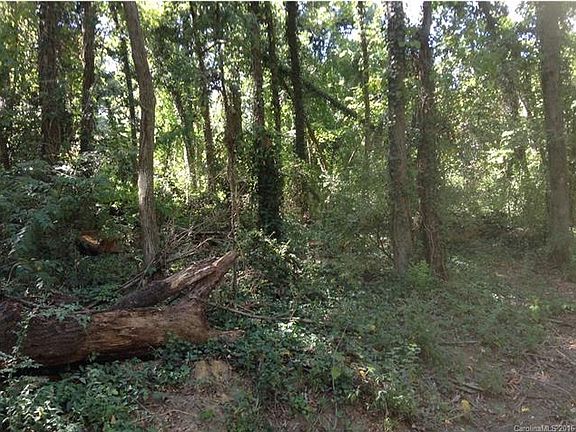 3rd image of 4340 Rolling Hill Dr