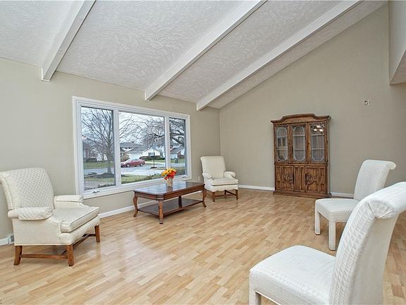 4th image of 5923 Ashcroft Dr
