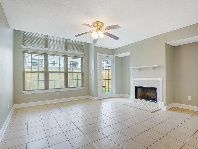 210 Long Plantation Blvd #U — Photo 5