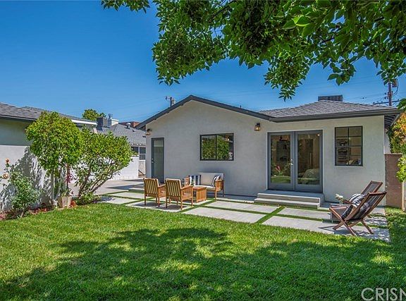 2nd image of 12953 La Maida St