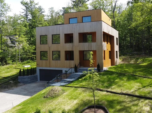 203 E Hyerdale Dr, Goshen, CT 06756