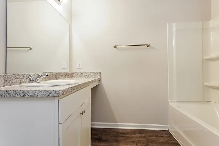 220 Camden Park Ave — Photo 7