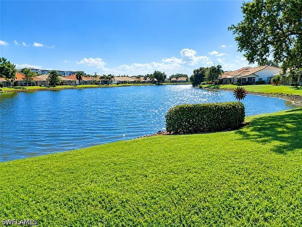 3 bed, 2.0 bath, 1660 sqft, $4,500 — Photo 3