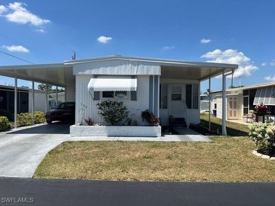 588 Daisy Dr, North Fort Myers, FL, 33917