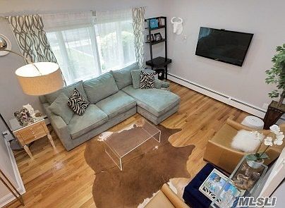 5th image of 20 Richfield St