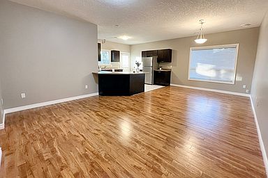 3rd image of 908 Kelsowood Ln