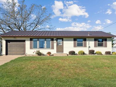 8920 N Badger Rd, East Dubuque, IL, 61025