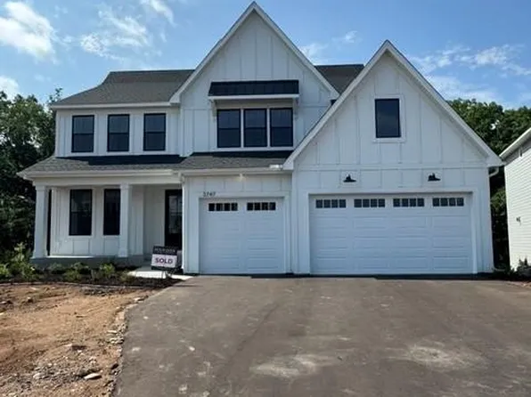 3747 Knightsbridge Ln N, Lake Elmo, MN 55042