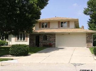 2531 S 148th Avenue Cir, Omaha, NE 68144