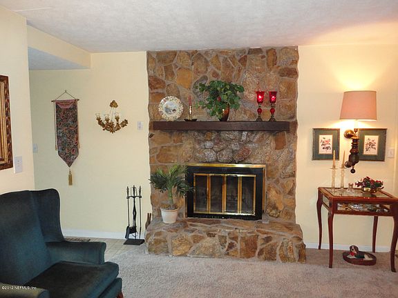 5th image of 2639 Emily Ln