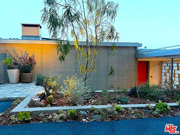 3rd image of 1290 Rancheros Rd