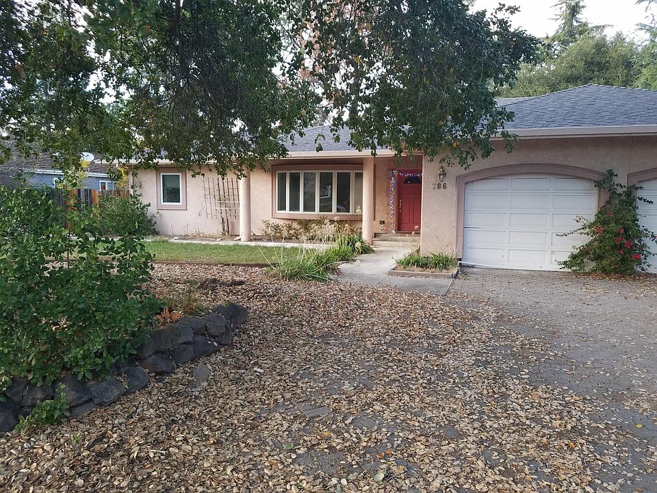 1st image of 786 Sunshine Dr
