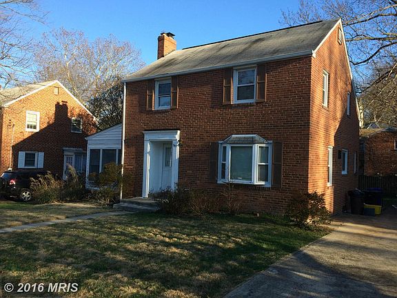 4th image of 945 N Potomac St