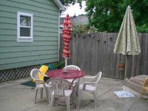 3rd image of 339 Carey St