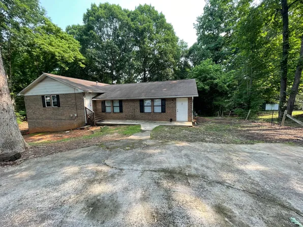 141 Massey Ln, Athens, GA 30601
