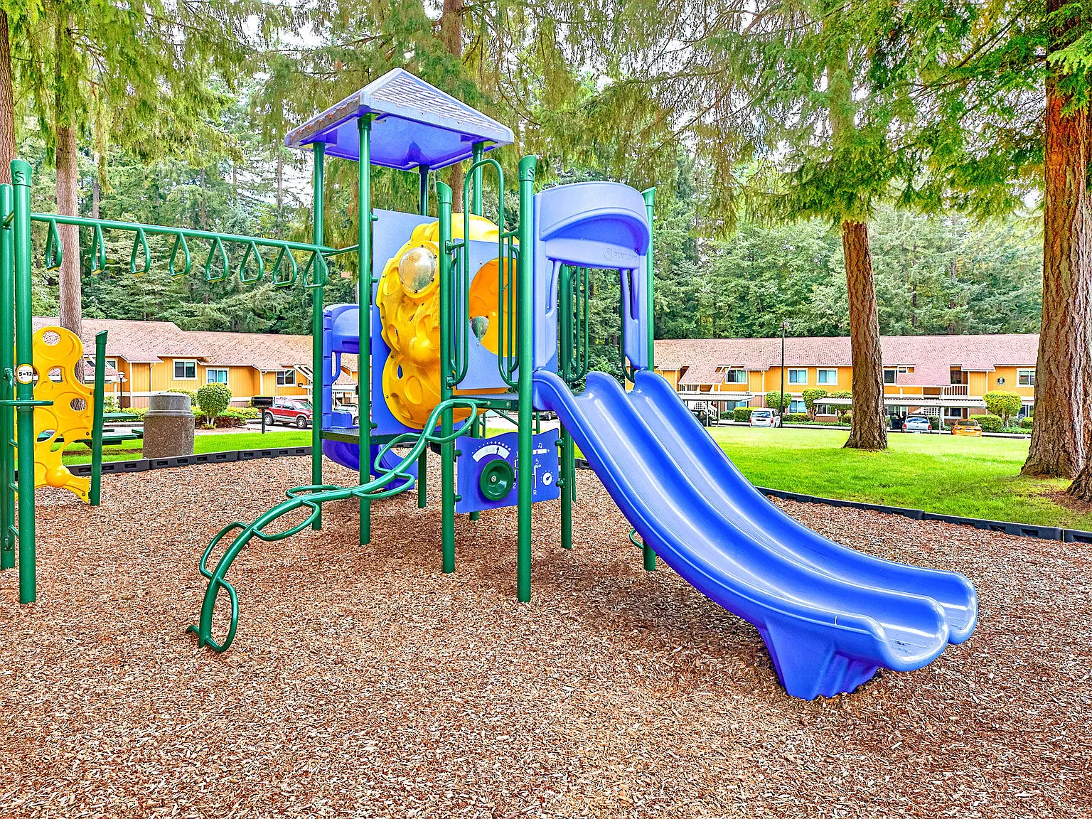 Forest Grove Apartments — Photo 4