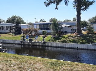 138 W Sterling Way, Leesburg, FL 34788