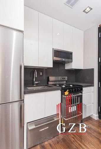 2nd image of 311 E 105th St #12