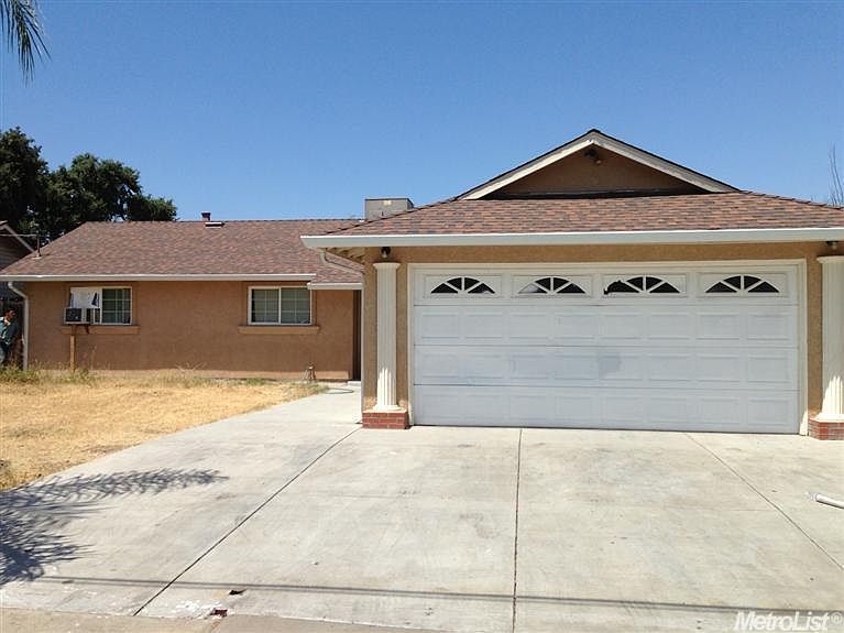 1st image of 2625 Parsley Ln