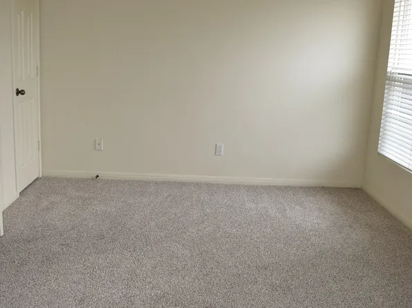 2215 Dry Creek Dr #516, Round Rock, TX 78681