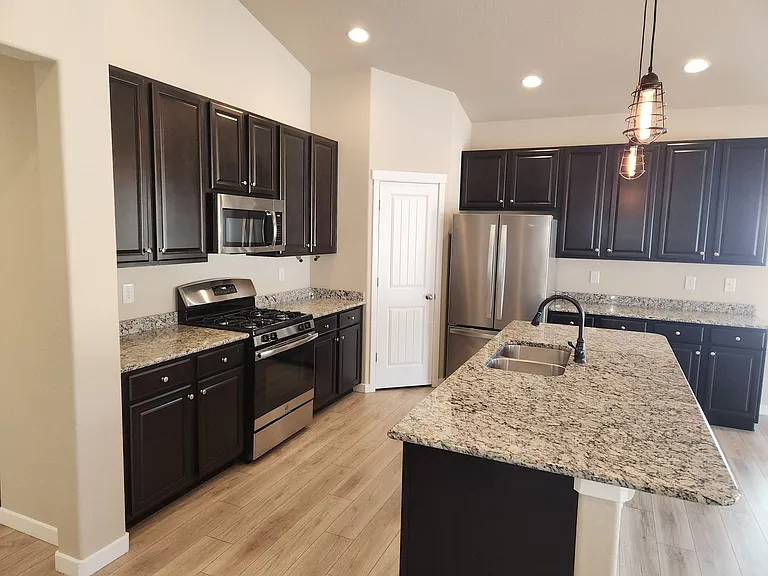 1647 Grand Overlook St — Photo 4